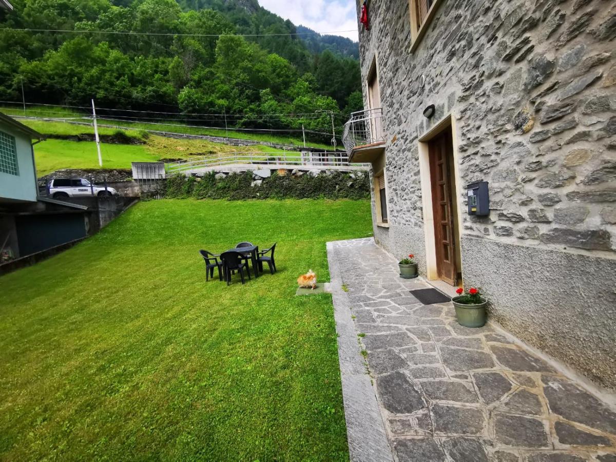Appartamento S.Anna In Valmalenco Torre di Santa Maria Ngoại thất bức ảnh